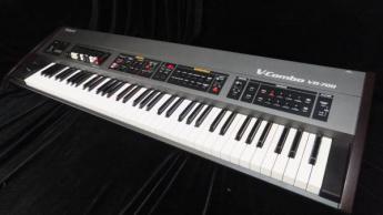 VR-700