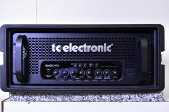 TC Electronic Blacksmith ベースアンプヘッド