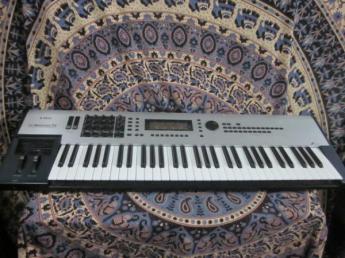 K-5000S 【シンセサイザー】