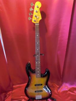 FRETLESS BASS　【エレキベース】