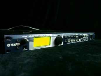 MOTIF RACK ES