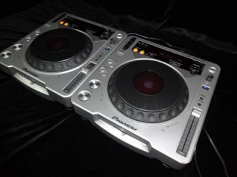 Pioneer CDJ-800MK2