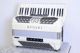 BUGARI/ブガリ アコーディオン中型 230CH 41鍵