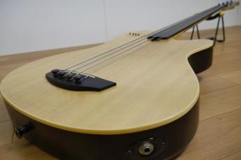 Godin/ゴダン A4 エレアコフレットレスベース