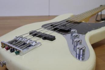 Moon/ムーン エレキベース JP-233 OX BLD M CR JB/ジャズベース・タイプ
