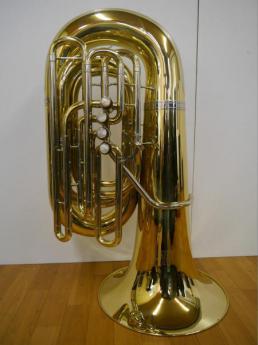 Meister Walter Nirschl チューバ
